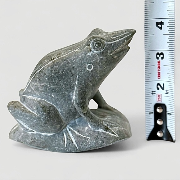 Vintage Hand-Carved Chinese Soapstone Frog Figurine Sculpture Stone Carving - Picture 7 of 9
